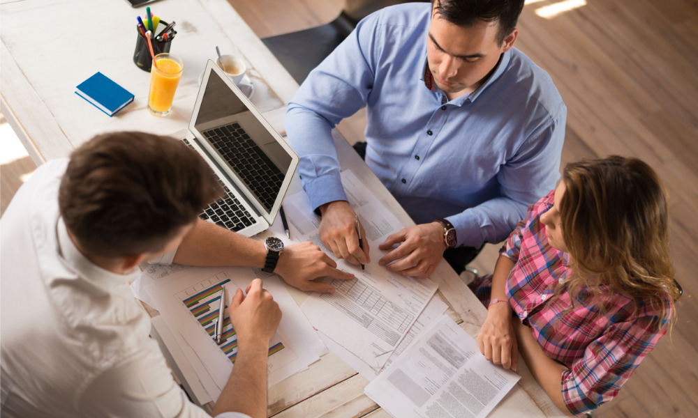 Long waiting times force Australians to self-fund