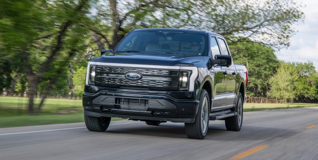 2022 Ford F-150 Lightning Electrifies America’s Bestselling Vehicle