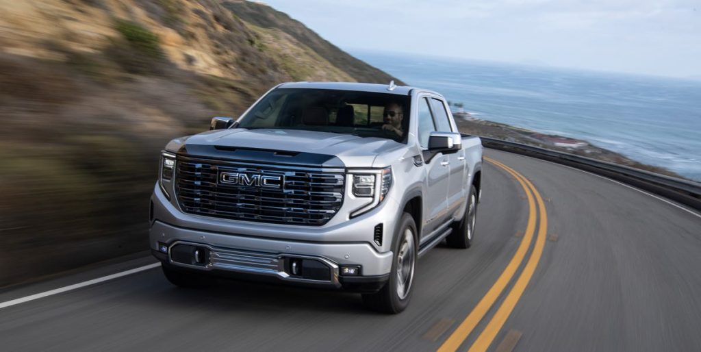 2022 GMC Sierra 1500 Elevates Its Luxury and Off-Road Game