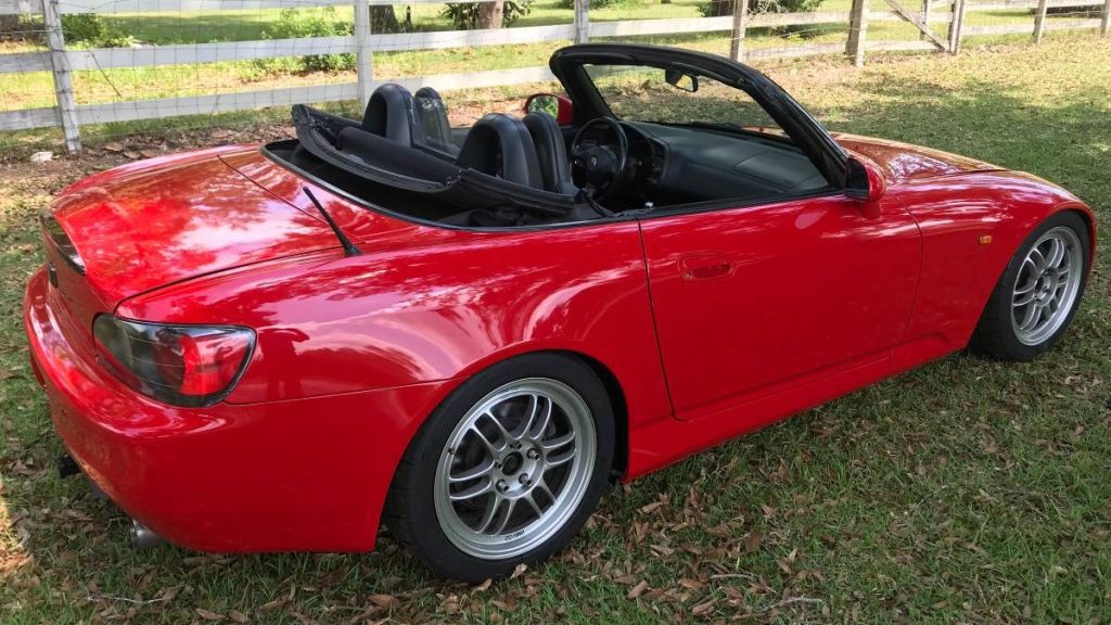 At $14,000, Is It High Time Someone Buys This High-Mileage 2000 Honda S2000?