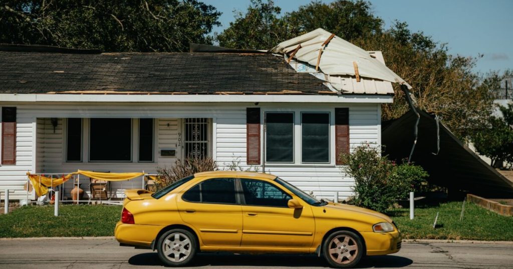 Insurance meltdown leaves homeowners without policies, at risk