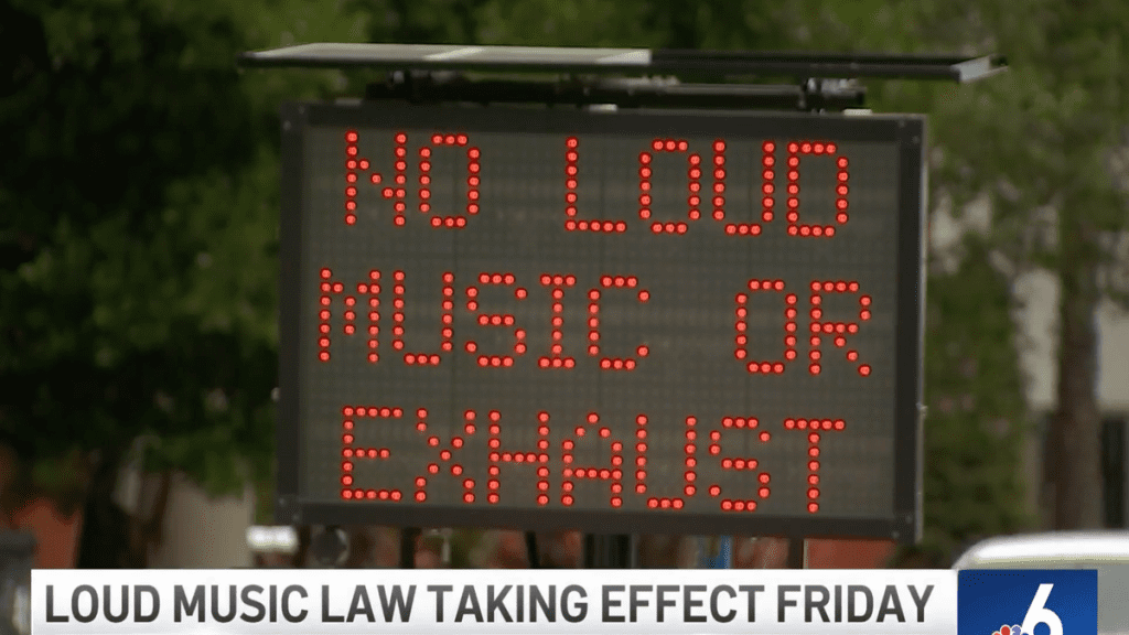 A New Florida Law Will Punish Drivers for Playing Their Music too Loud