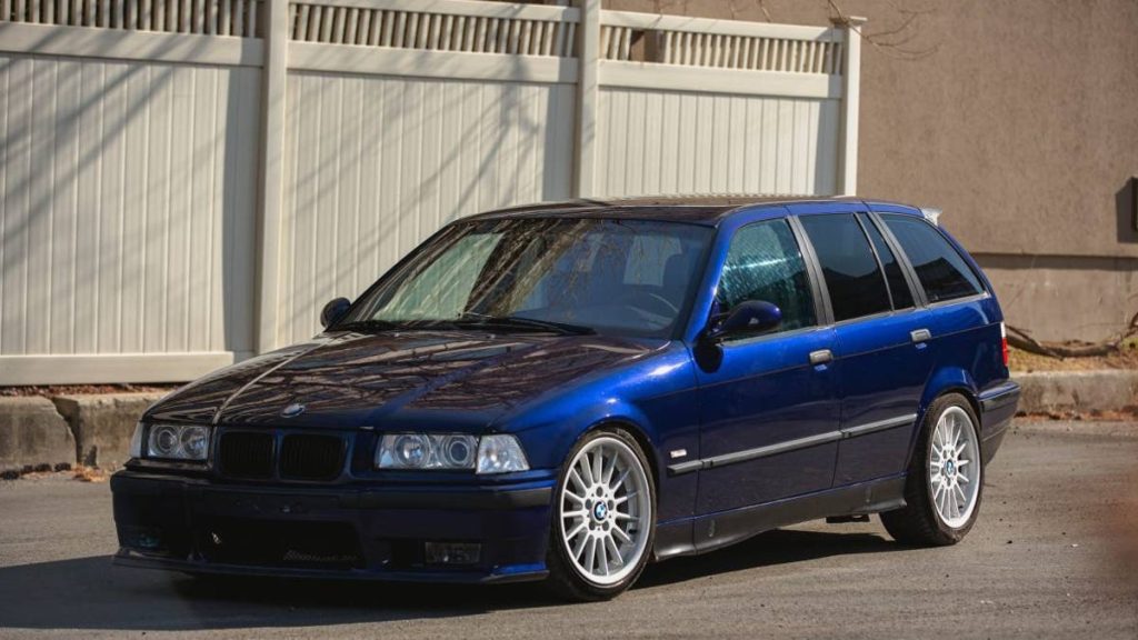 At $12,000, Would Buying This 1996 BMW 318i Touring Be a Total Trip?