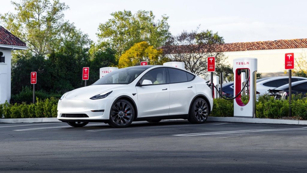 White House Announces Tesla Will Open its Supercharger Network to All EVs in North America
