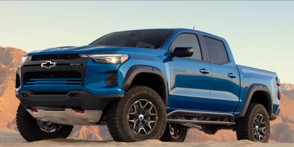 Here's How the 2023 Chevy Colorado Compares with the Toyota Tacoma