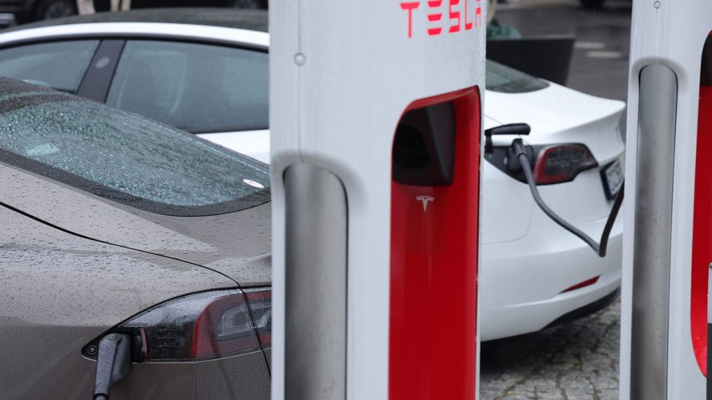 Tesla Might Finally Let Non-Tesla Owners Use Superchargers Soon