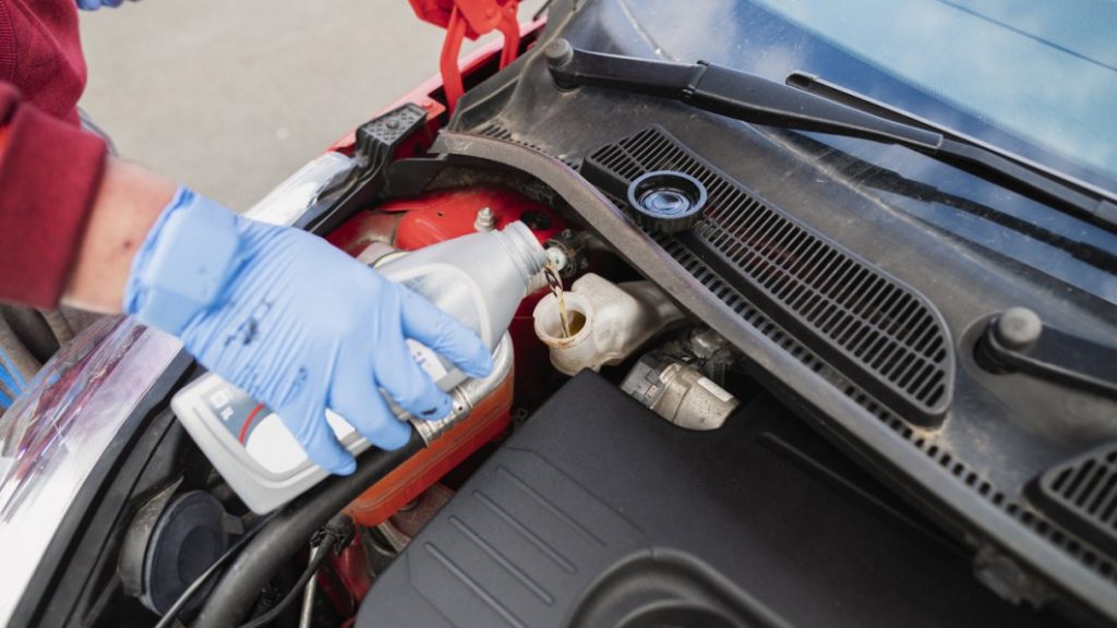Keep Your Car’s Brakes Working Optimally With the Best Brake Fluids