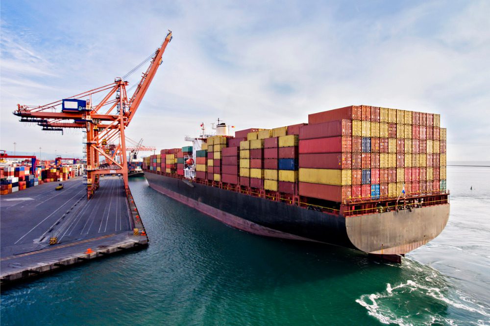 2022 to set records for container shipping companies – report