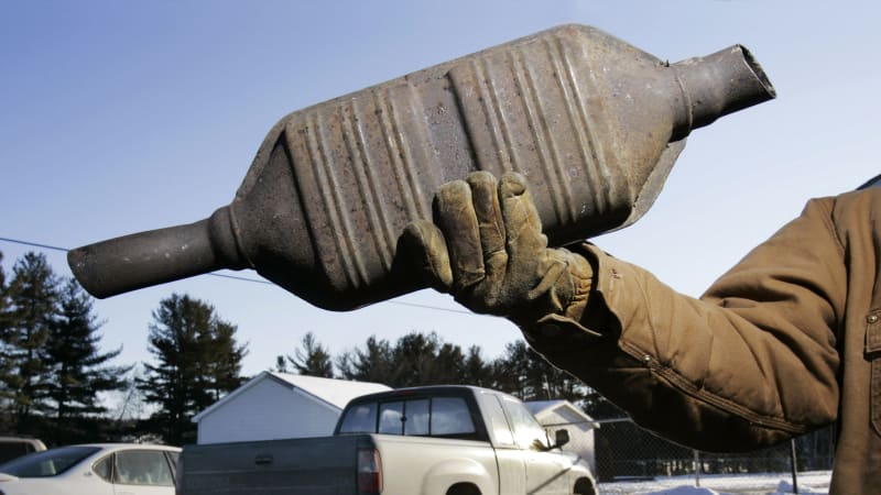 Catalytic converter thieves targeted by new law in California