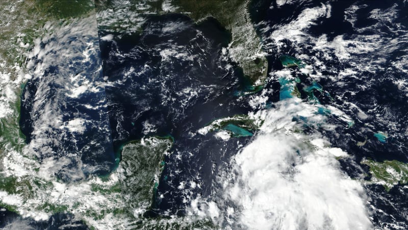 Gas prices: Keeping an eye on Hurricane Ian