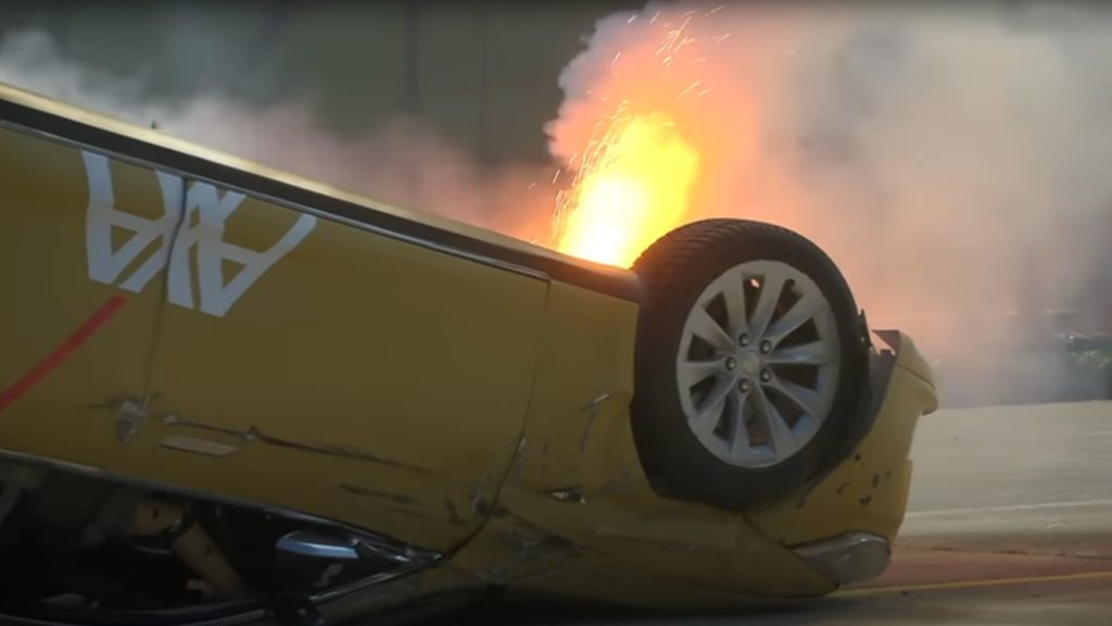 Insurance firm stages Tesla crash test, fakes 'battery' fire