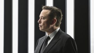 Elon Musk blinks, revives original offer for Twitter at $54.20 a share