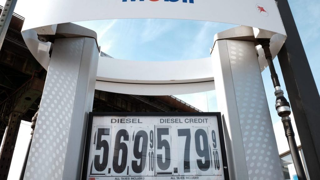 There's Only a 25 Day Supply of Diesel in the U.S.: Report