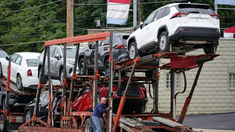 U.S. auto sales as a whole fall a bit in 3Q, even with September gains