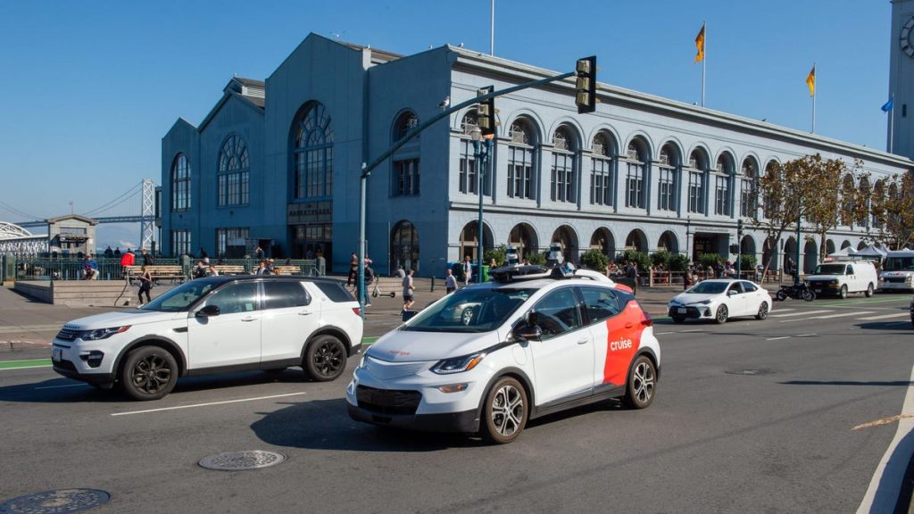 Cruise Self-Driving Taxis Start Daytime Rides in San Francisco