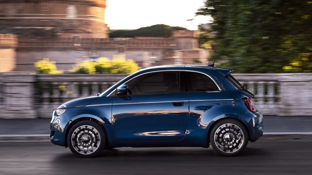 Fiat's Giving the All-Electric 500e One More Try in the U.S. in 2024