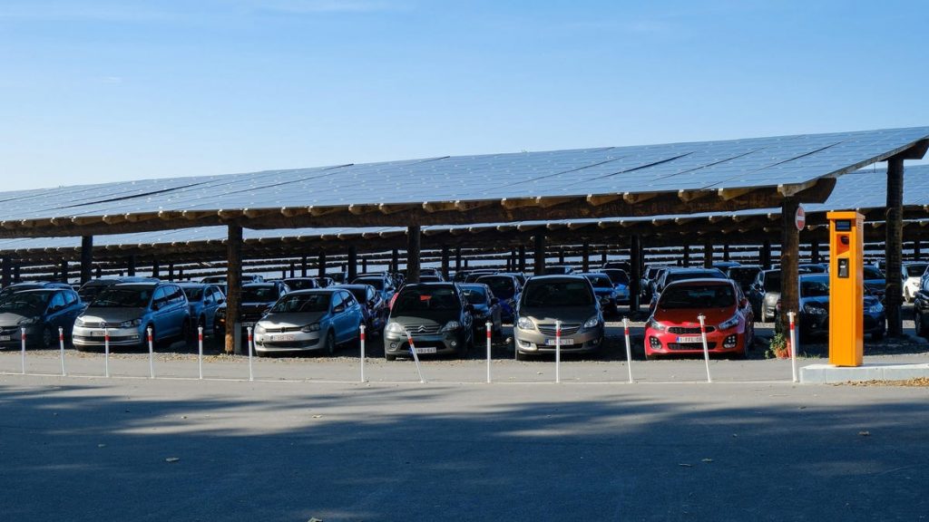 France Requiring Solar Panels to Cover Parking Lots by 2028