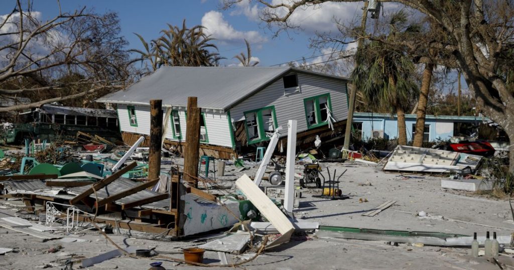 Florida pushes bill to tame storm-driven rise of insurance costs