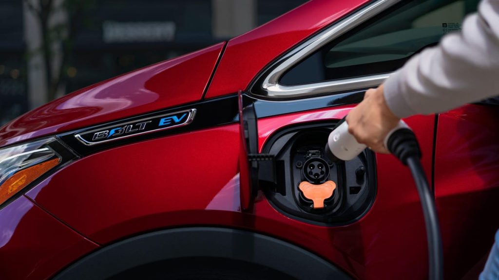 GM Begins Installation of 40,000 EV Charging Stations in North America