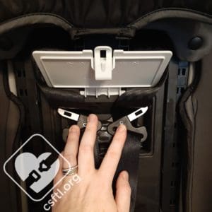 Storing the chest clip and buckles on the Graco SlimFit3 LX