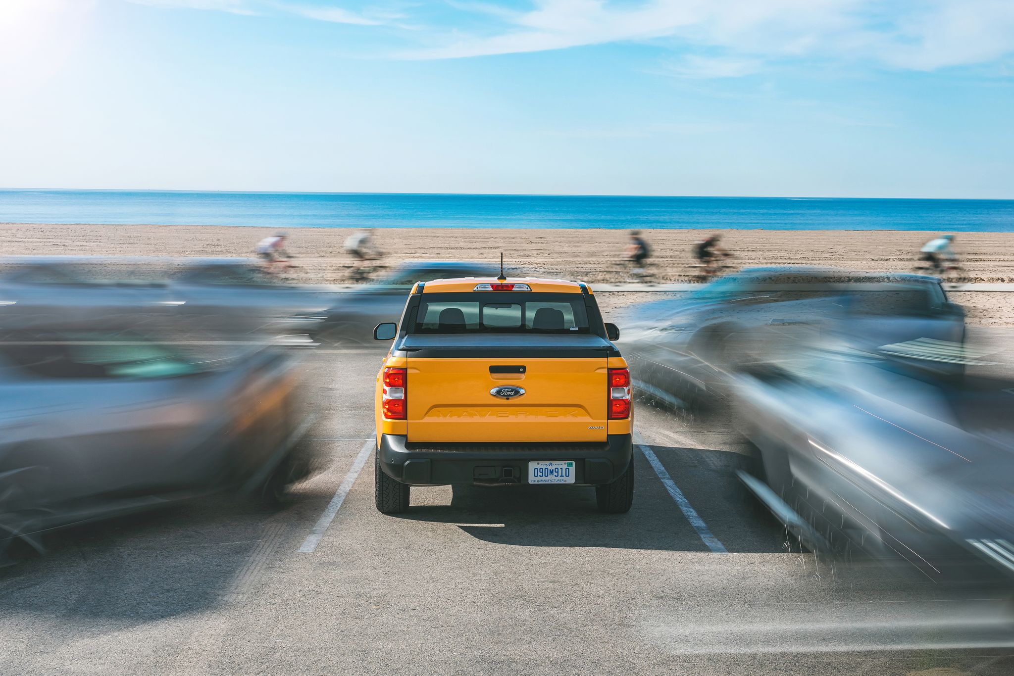 car and driver 2023 10best trucks and suvs ford maverick