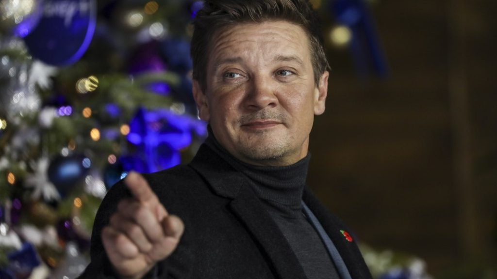 Jeremy Renner was aiding stranded motorist when critically injured, mayor says