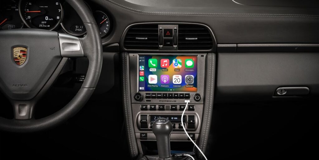 Porsche Offering Retrofitted Infotainment with CarPlay, Bluetooth for Early-2000s Models
