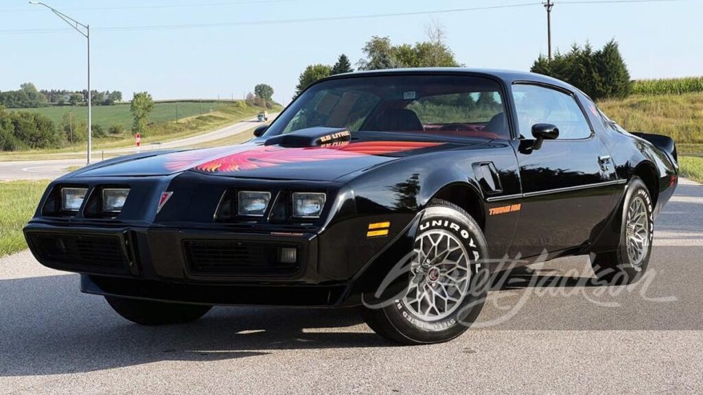 Someone Please Buy and Then Actually Drive This 37-Mile 1979 Pontiac Firebird Trans Am