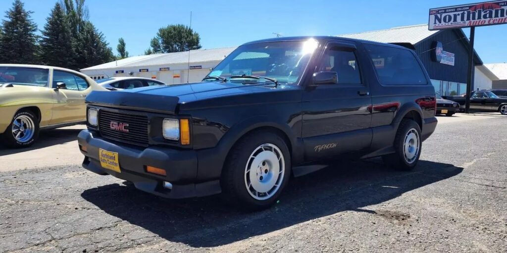 1993 GMC Typhoon on C4 Corvette Rims Is Our Bring a Trailer Pick of the Day