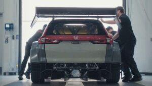 Honda is Turning a CR-V Into an 800 HP Hybrid Racer