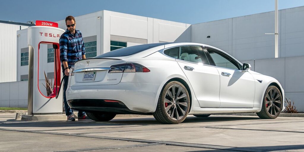 Tesla Will Begin Opening U.S. Supercharger Network to Outside Brands