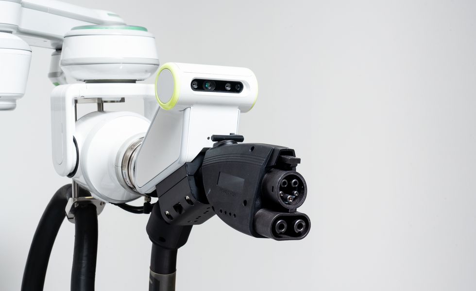 hyundai robot ev charging station