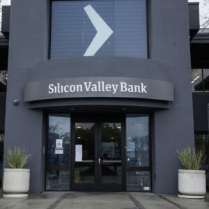 Silicon Valley Bank headquarters in Santa Clara, California. (Photo: Philip Pacheco/Bloomberg)