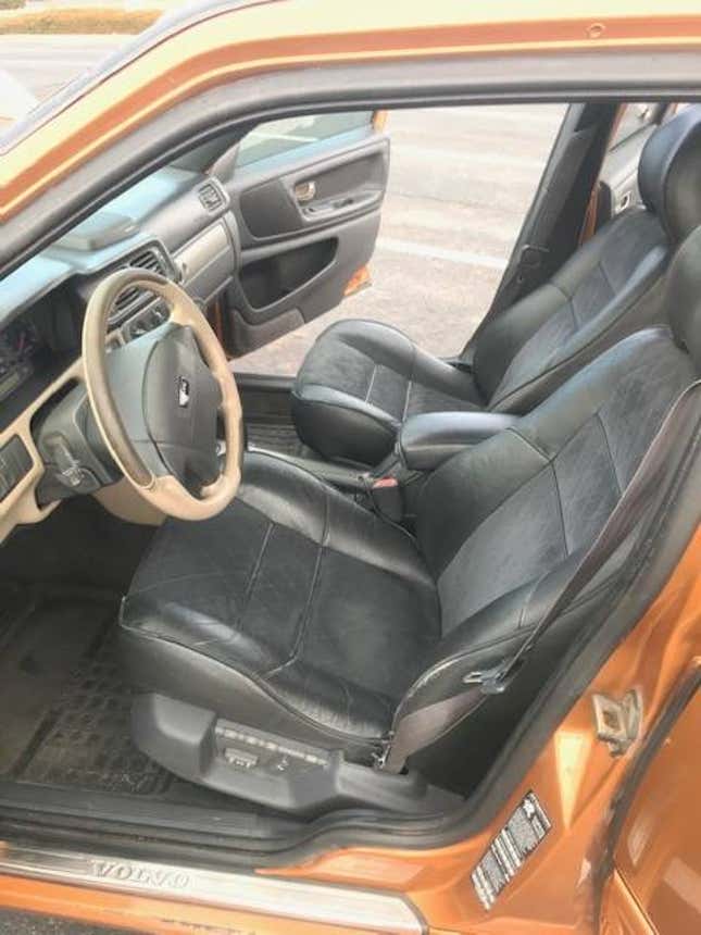 Image for article titled At $6,000, Is This ‘Saffron’ 1998 Volvo V70R Worth Your Gold?