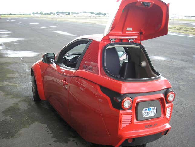 Image for article titled At $25,000, Would You Save This 2021 ElectraMeccanica Solo From the Scrapper?