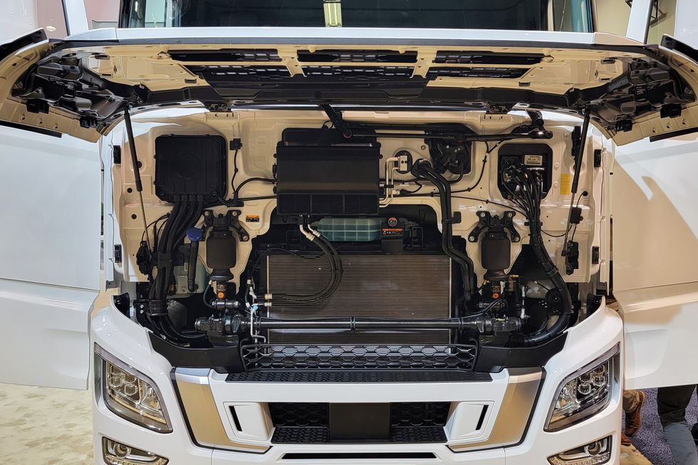 Hyundai XCIENT Fuel Cell Tractor hyundai xcient fuel cell tractor