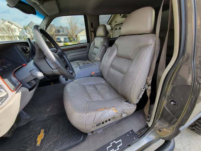 Image for article titled At $17,000, Is This 1999 Chevy Tahoe An Off-Roader That’s On The Money?