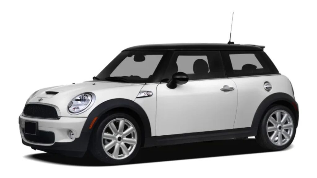 Mini recalls nearly 100,000 cars for potential electrical fire risk