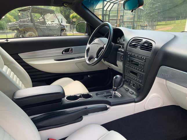 Image for article titled At $32,000, Is This 007-Edition 2003 Ford Thunderbird Licensed To Chill?