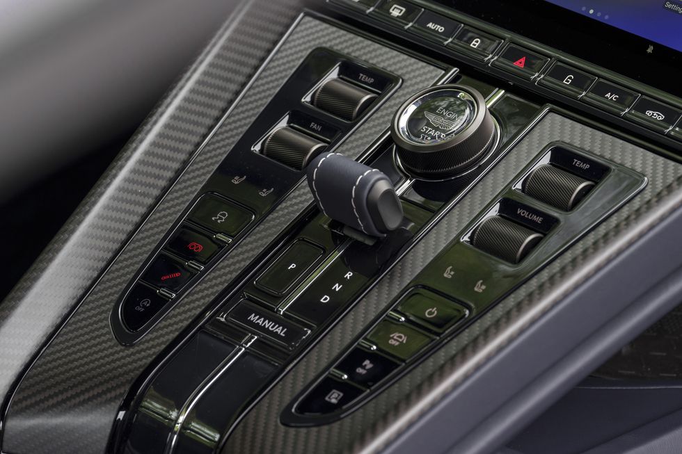 2024 Aston Martin DB12 2024 aston martin db12