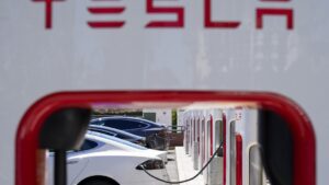 Tesla wants EPA to finalize tougher vehicle emissions rules