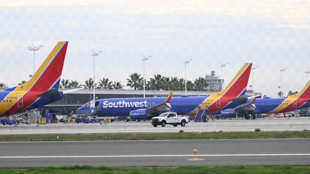 Southwest Pilots Union Forced To Negotiate With Airline