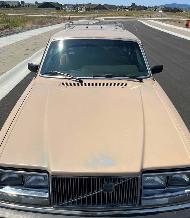 Image for article titled At $6,000, Is This 1985 Volvo 240 Wagon A Holy Grail Deal?