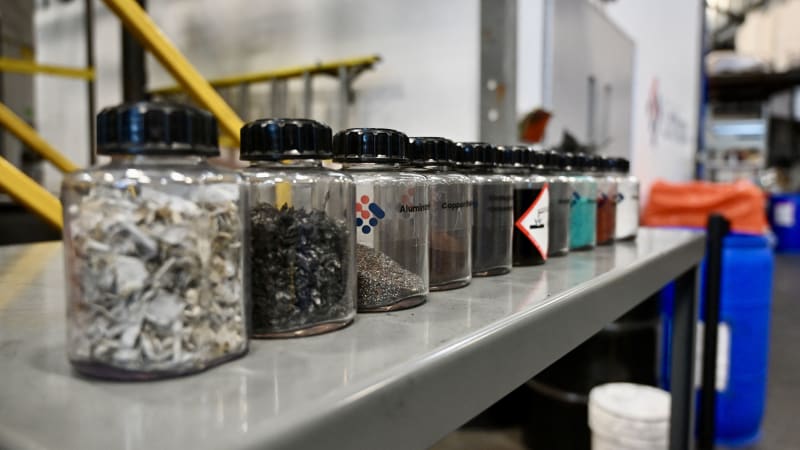 Ford, partners pick Canada for $900 million battery materials plant