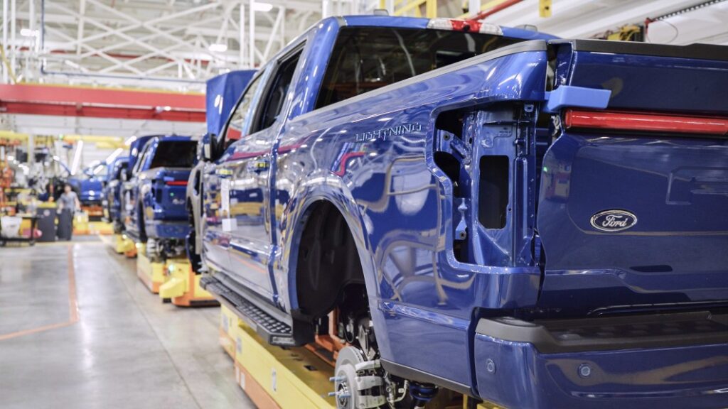 Some Ford F-150 trucks are making 'loud, crashing noises,' but there's no crash