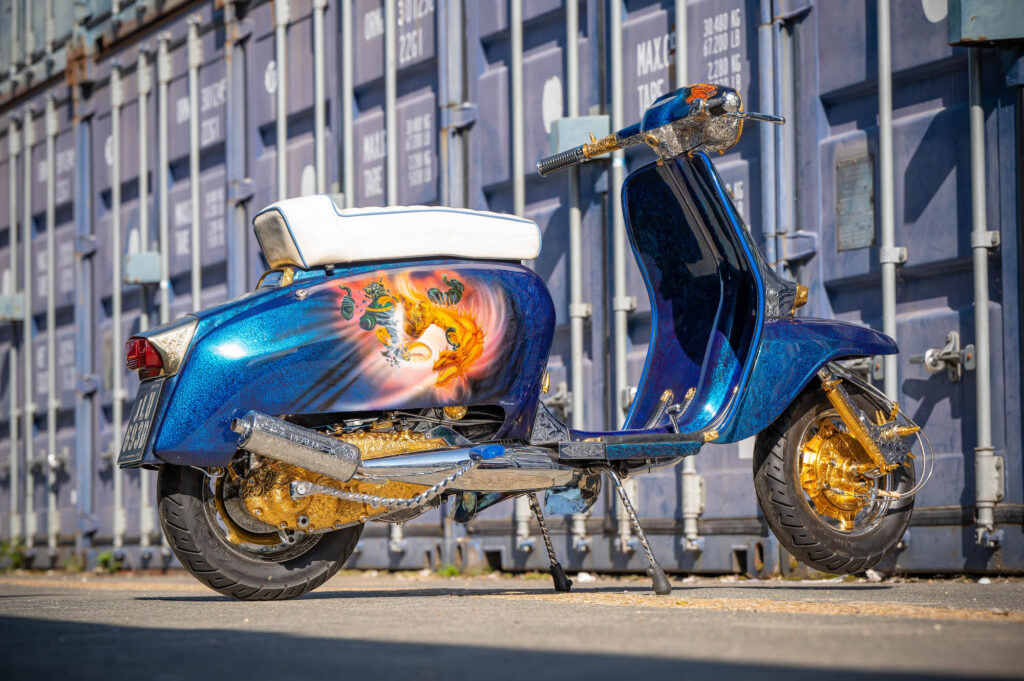 Majestic Realms custom scooter