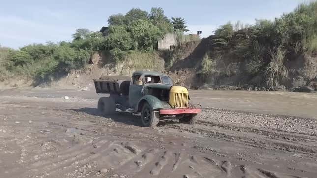 Image for article titled Time And Rust Can't Kill This Soviet Era Dump Truck