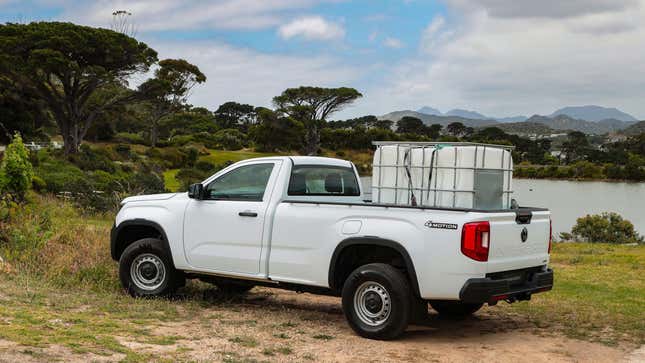 Image for article titled Ford Still Makes A Single Cab Ranger, But It's Called The Volkswagen Amarok