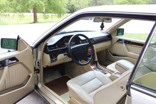 Image for article titled At $13,500, Is This 1993 Mercedes 300 CE A Classic Coupe To Covet?