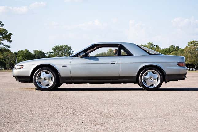 Image for article titled At $38,000, Is This 1991 Mazda Cosmo A Galactically Good Deal?